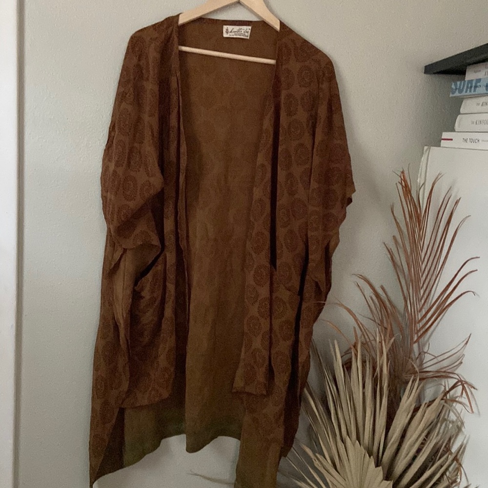 Kantha Bae Silk Short- sleeve kimono - OS